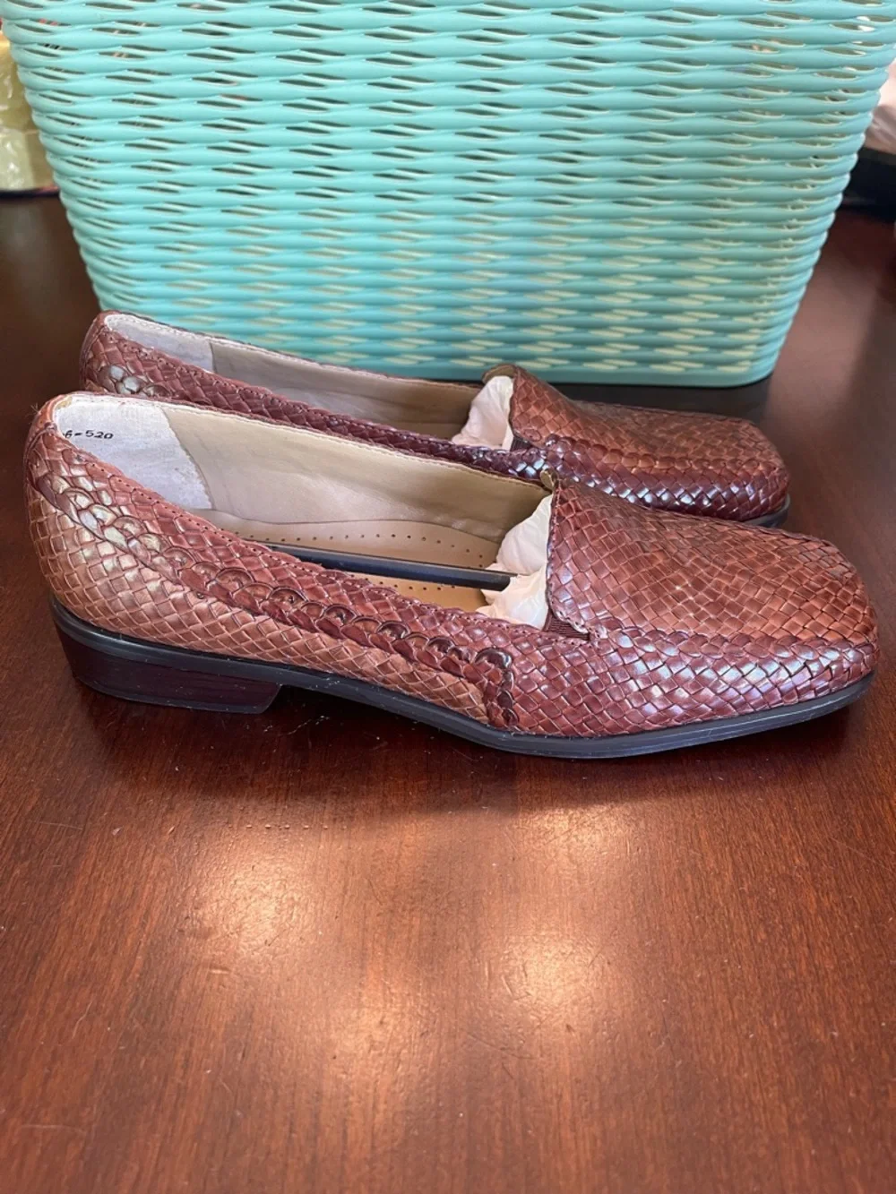 Trotters Lori Womens Brown Leather Woven Slip On Loafers, SZ 8 - Picture 3 of 7